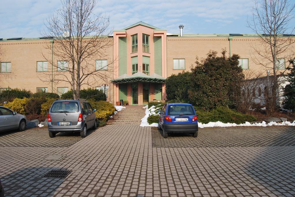 ホテル Vecchia Brianza Seveso エクステリア 写真