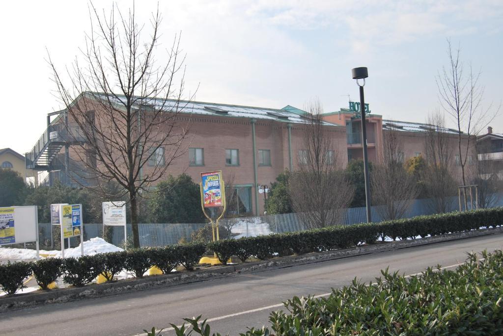 ホテル Vecchia Brianza Seveso 部屋 写真